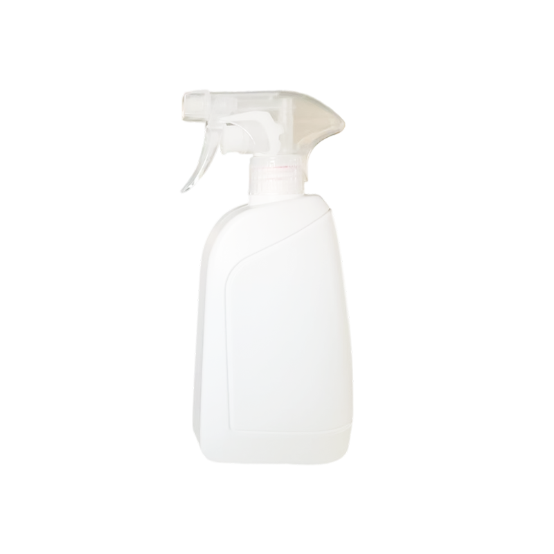 Botella pulverizadora de PE sencilla y elegante de 500 ml